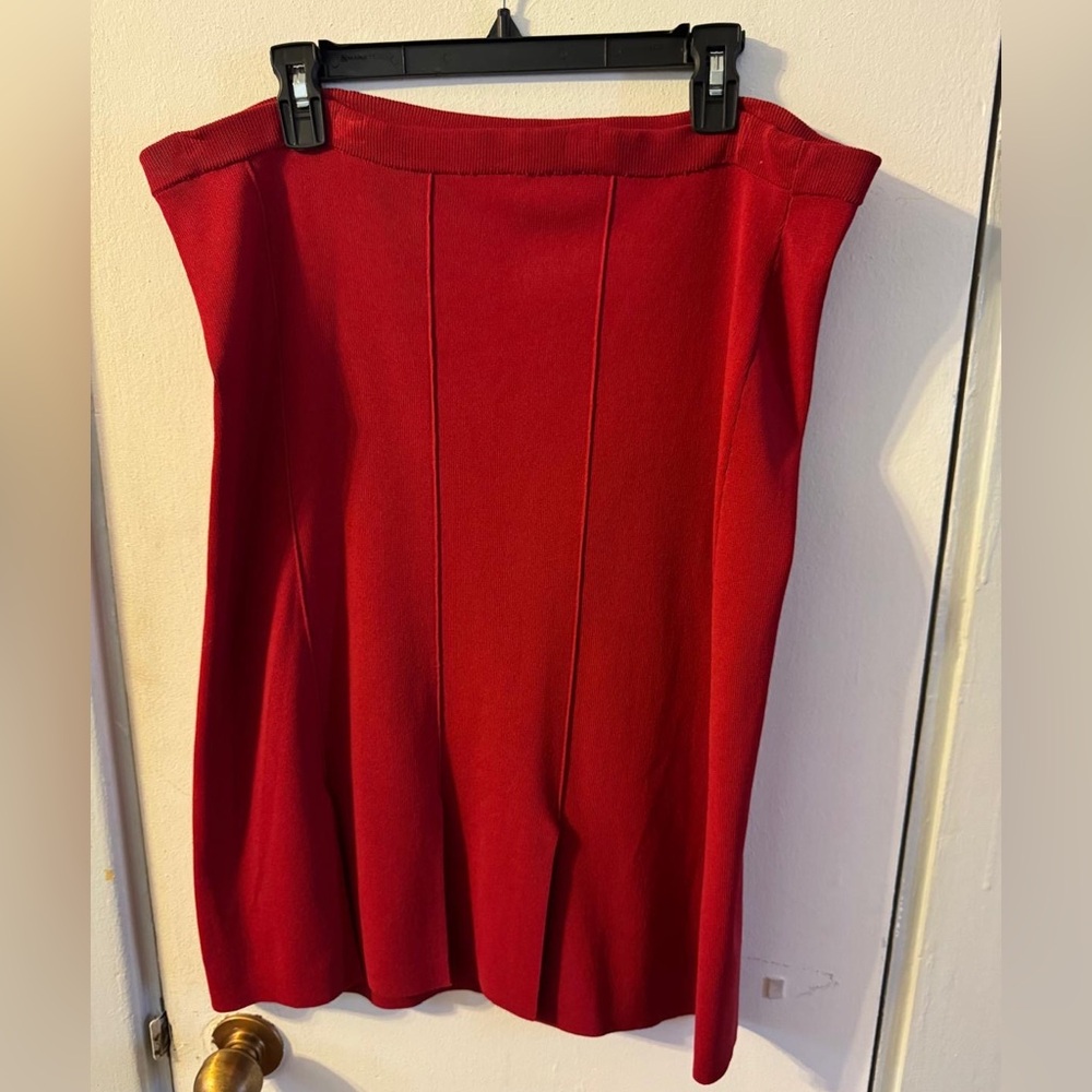 Chic Knit Red Unlined Knit Skirt with Hidden Slits